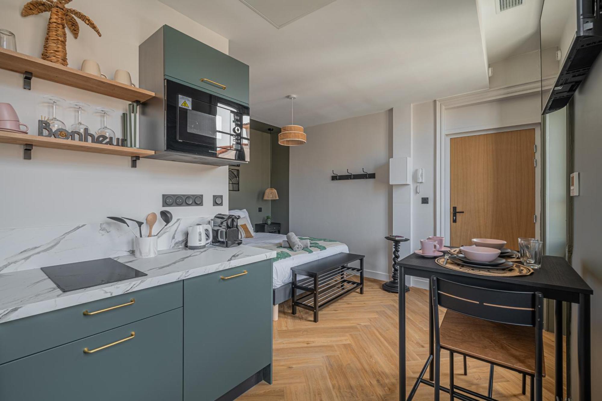 Le Felix Appart'Hotel Romans-sur-Isère Esterno foto