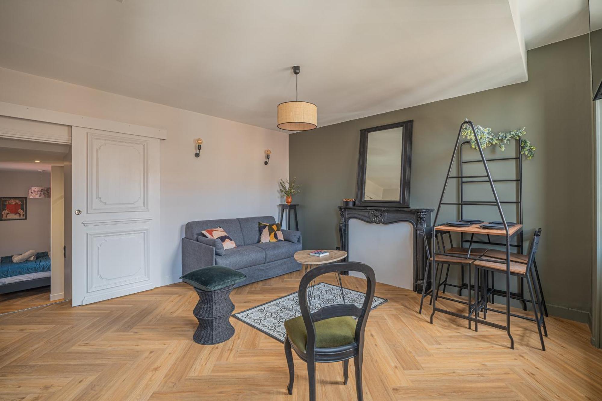Le Felix Appart'Hotel Romans-sur-Isère Esterno foto